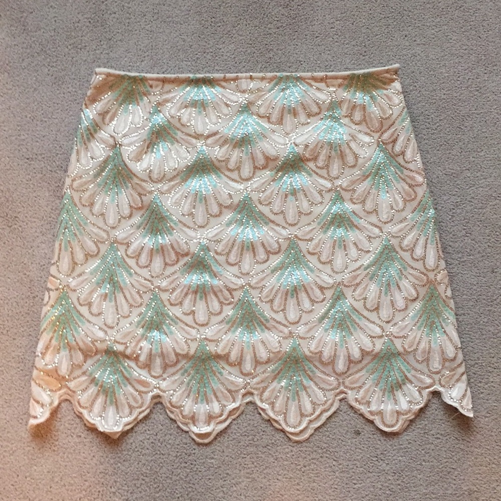 Mini-skirt